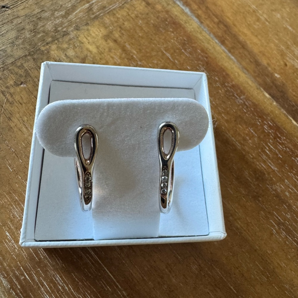 UNO de 50 Silver White Topaz  Earrings (1 inch)